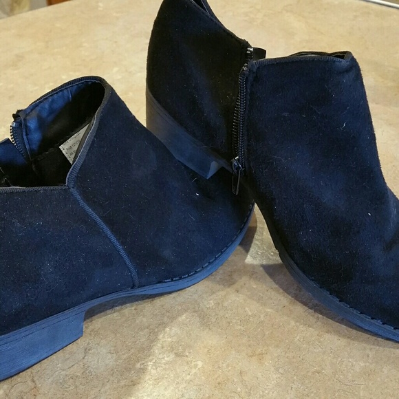 ??? Shoes - Boots